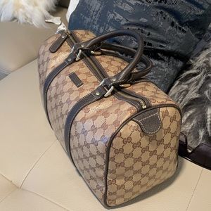 Authentic GUCCI PURSE